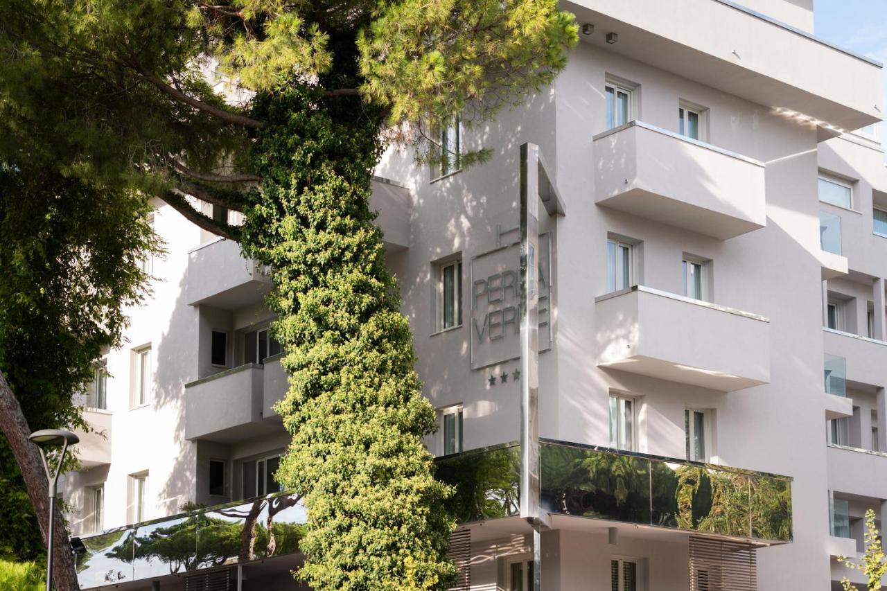 Perla Verde Hotel Milano Marittima Buitenkant foto