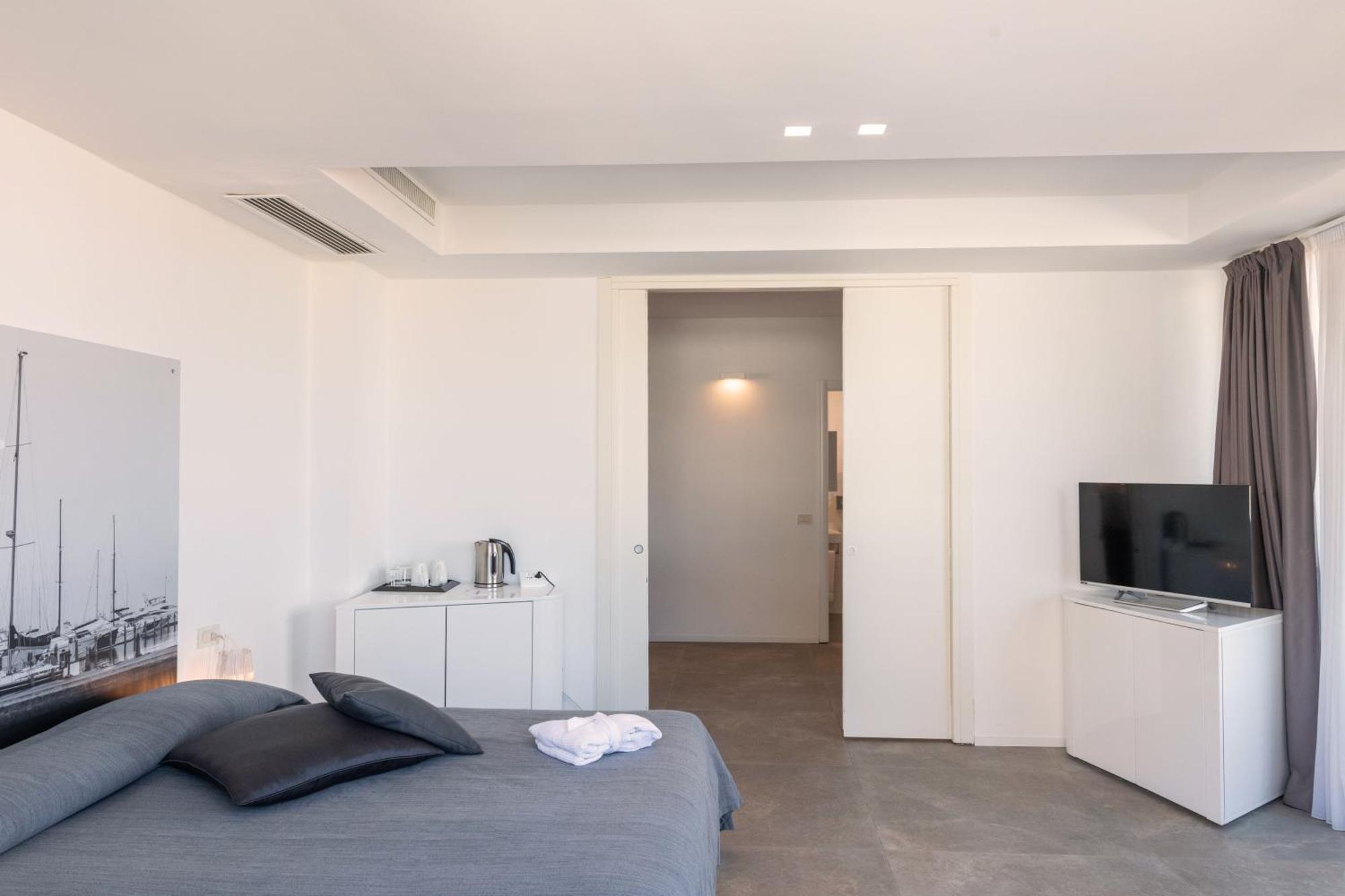 Perla Verde Hotel Milano Marittima Buitenkant foto
