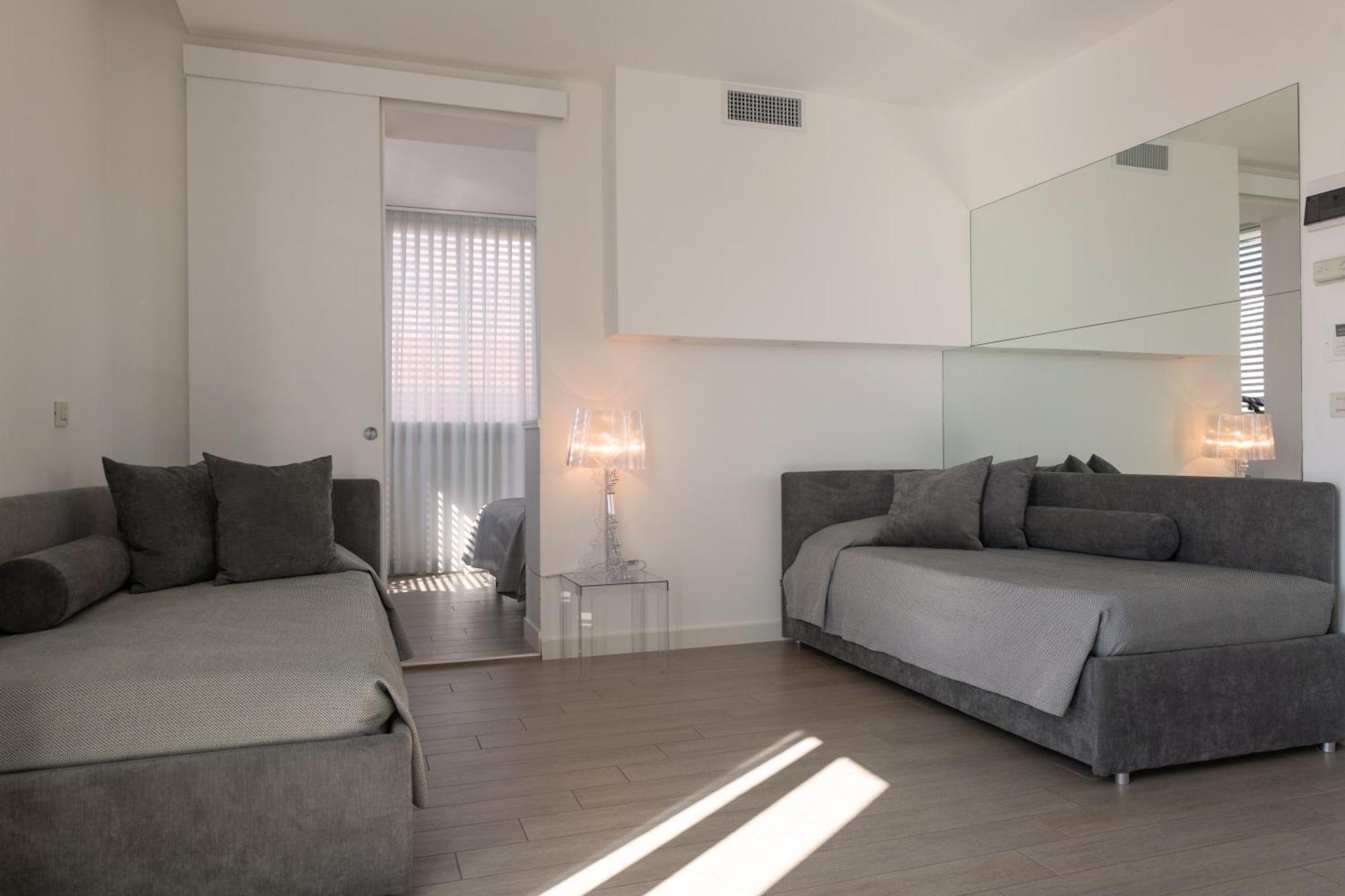Perla Verde Hotel Milano Marittima Buitenkant foto