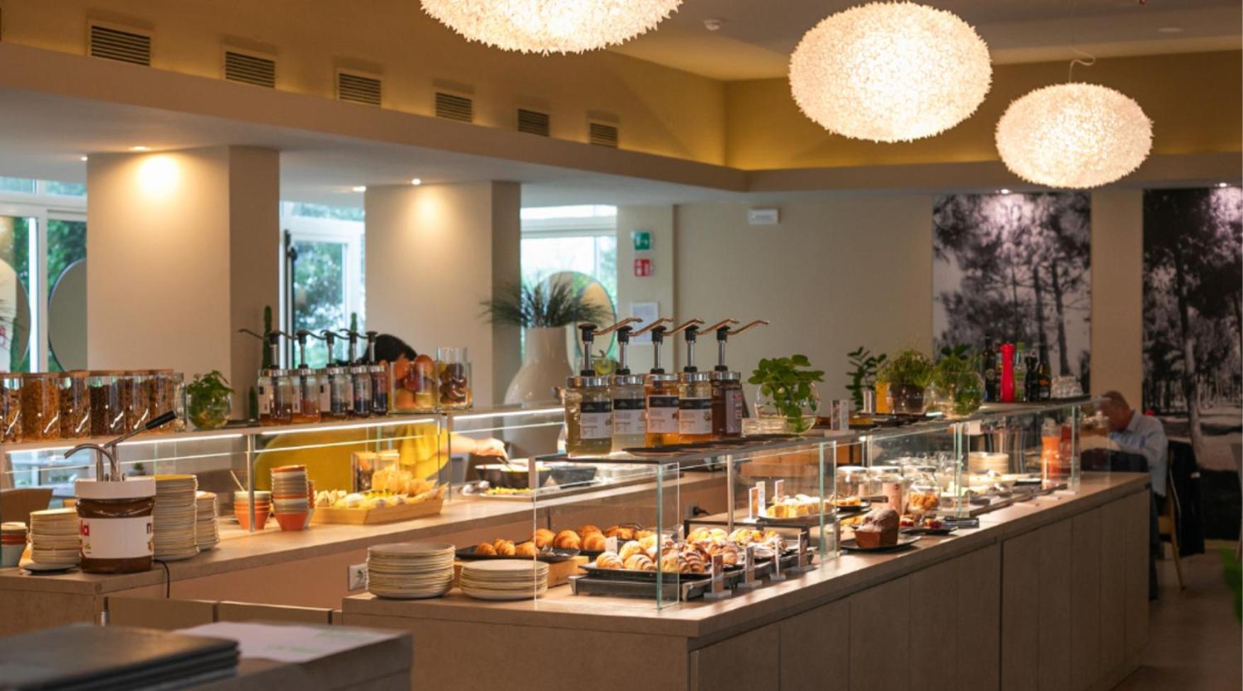 Perla Verde Hotel Milano Marittima Buitenkant foto